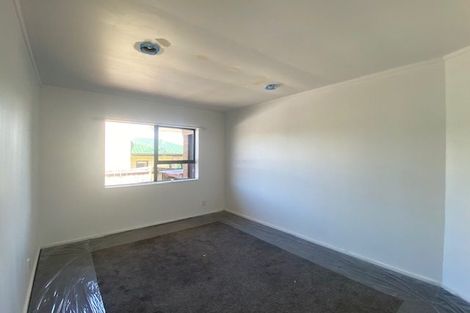 Photo of property in 142 Botany Road, Botany Downs, Auckland, 2010