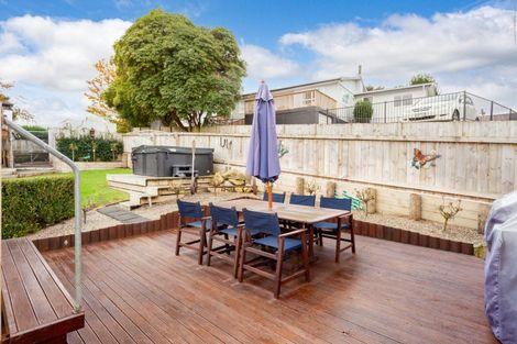 Photo of property in 28 Station Street, Tirau, 3410