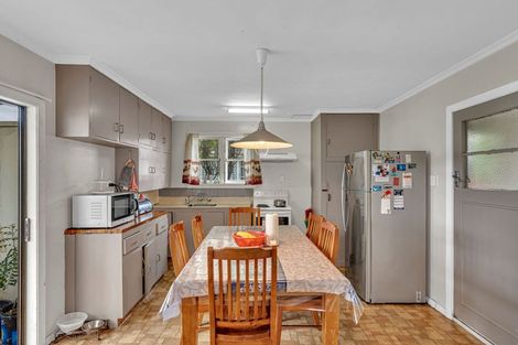 Photo of property in 412 Main North Road, Redwood, Christchurch, 8051