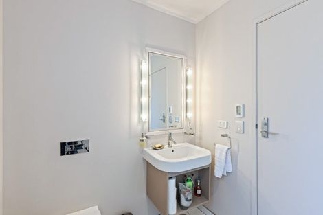 Photo of property in Fitzroy Beach Holiday Park, 1a Beach Street, Fitzroy, New Plymouth, 4312