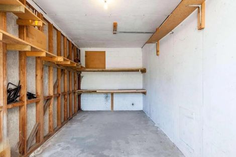 Photo of property in 2/18 Fowler Street, Northcote, Auckland, 0627