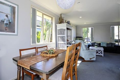 Photo of property in 31 Putaka Place, Papamoa Beach, Papamoa, 3118