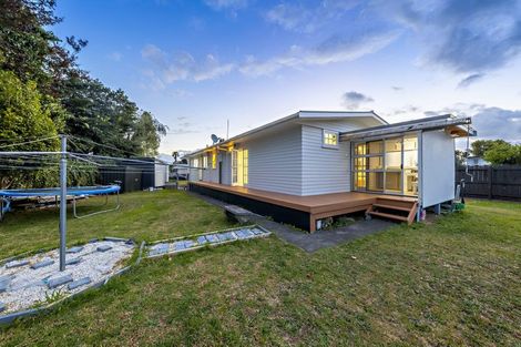 Photo of property in 77 Beeston Crescent, Manurewa, Auckland, 2102