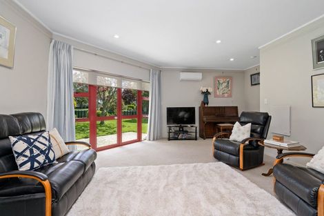 Photo of property in 1 Longfellow Street, Leamington, Cambridge, 3432