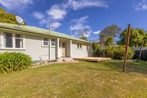 Photo of property in 26 Church Street, Waipawa, 4210