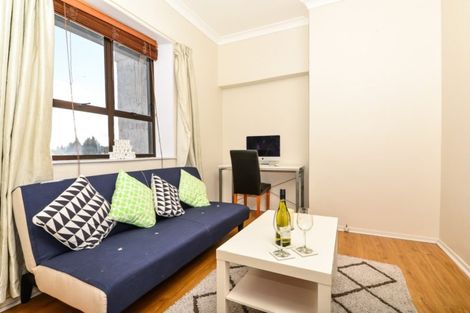 Photo of property in 72 Forest Lake Road, Forest Lake, Hamilton, 3200