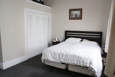 Photo of property in 1 Caroline Street, Mount Victoria, Wellington, 6011