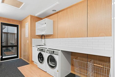 Photo of property in 10 Sawdon Street, Wanaka, 9305