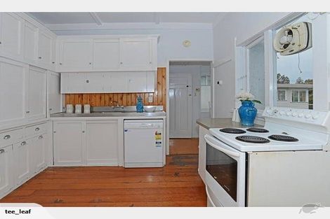 Photo of property in 14 Waiohua Road, Greenlane, Auckland, 1061