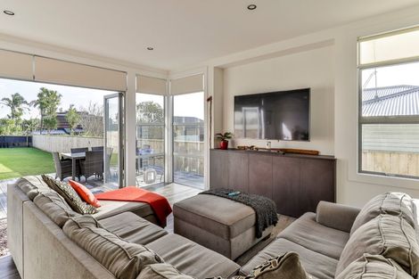 Photo of property in 217 Meola Road, Point Chevalier, Auckland, 1022