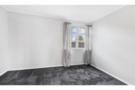 Photo of property in 8 Grosvenor Street, Redwood, Christchurch, 8051