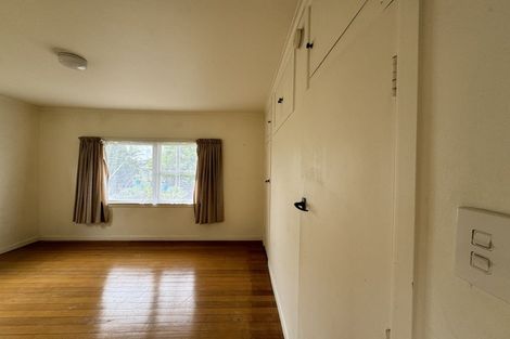 Photo of property in 1/1 Benders Avenue, Hillcrest, Auckland, 0627