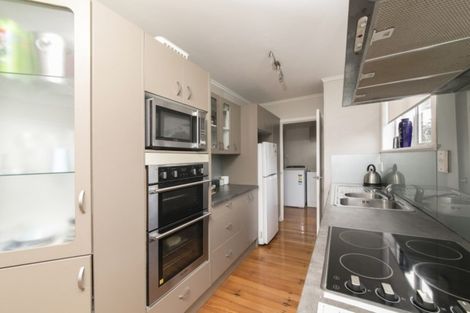 Photo of property in 16 Lendic Avenue, Henderson, Auckland, 0612