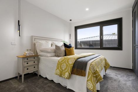 Photo of property in 48a Peter Terrace, Castor Bay, Auckland, 0620