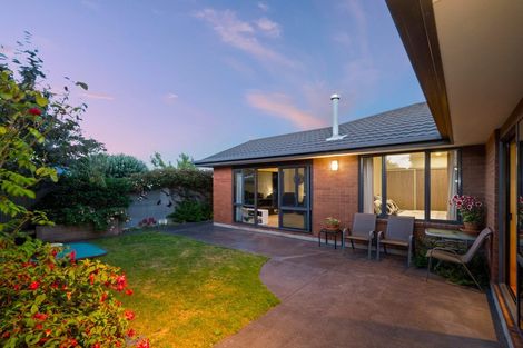 Photo of property in 2/82 Middleton Road, Upper Riccarton, Christchurch, 8041