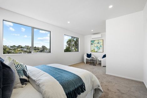 Photo of property in 144a Oaktree Avenue, Browns Bay, Auckland, 0630