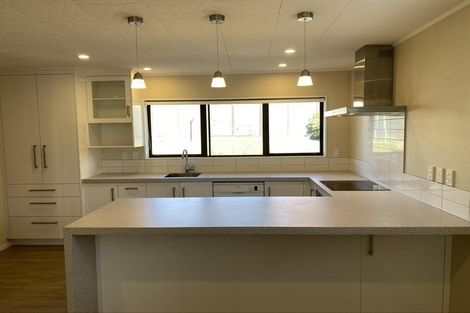 Photo of property in 2/75 Reynolds Road, Havelock North, 4130