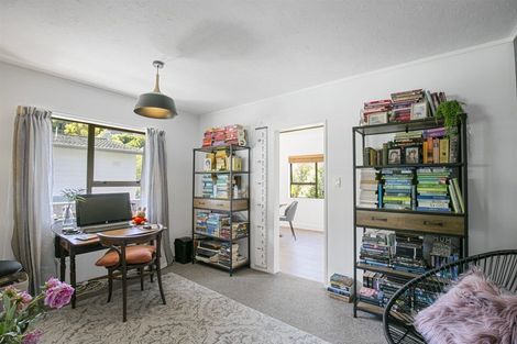 Photo of property in 76 Khandallah Road, Ngaio, Wellington, 6035