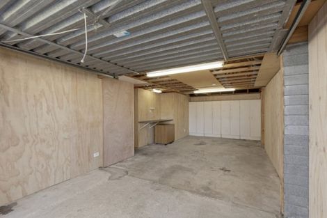 Photo of property in 21 Elizabeth Street, Moera, Lower Hutt, 5010