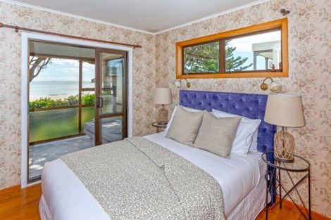 Photo of property in 126 Seaview Road, Whangamata, 3620