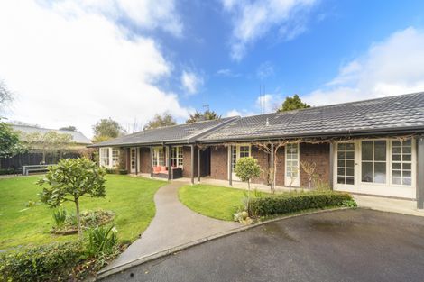 Photo of property in 92 Roy Street, Palmerston North, 4410