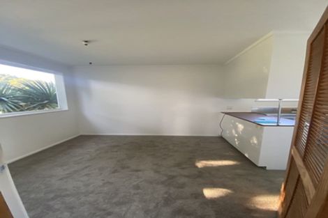 Photo of property in 309 Beach Haven Road, Birkdale, Auckland, 0626