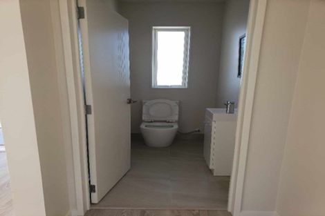 Photo of property in 48 Fruitlands Road, Kumeu, 0810