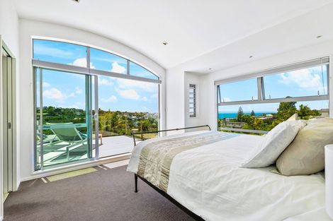 Photo of property in 1/40 Beulah Avenue, Rothesay Bay, Auckland, 0630