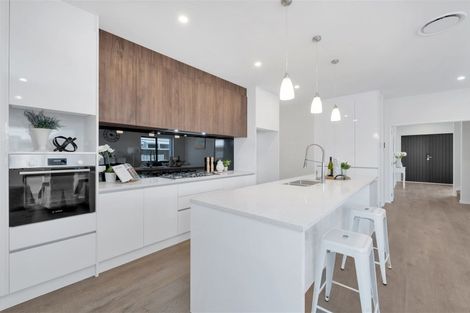 Photo of property in 48 Hikuawa Road, Flat Bush, Auckland, 2019