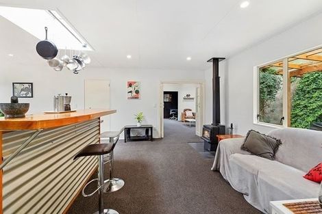 Photo of property in 8a Cullen Place, Tawa, Wellington, 5028