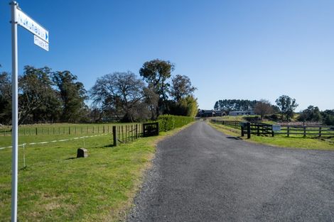 Photo of property in 2 Nukuhau Lane, Rukuhia, 3282