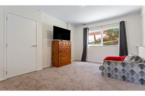 Photo of property in 81 Lynden Avenue, Hillcrest, Auckland, 0627