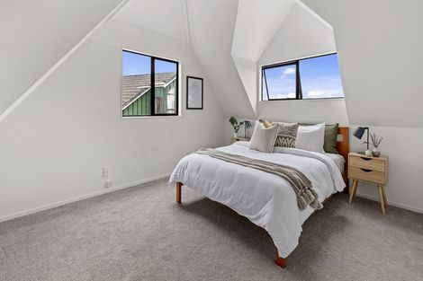 Photo of property in 2/56 Glencoe Road, Browns Bay, Auckland, 0630