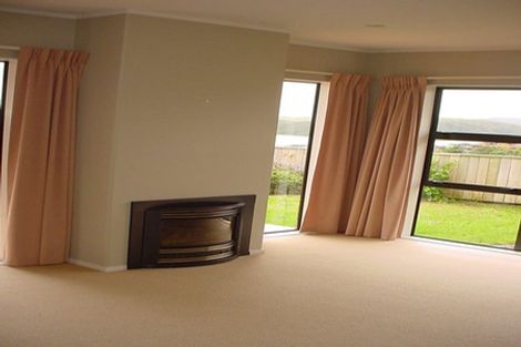 Photo of property in 28 Aspiring Terrace, Aotea, Porirua, 5024