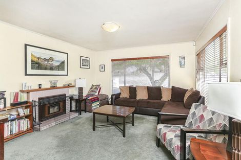 Photo of property in 74 Neil Avenue, Te Atatu Peninsula, Auckland, 0610