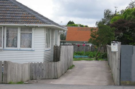 Photo of property in 18a Wairau Avenue, Avondale, Auckland, 1026