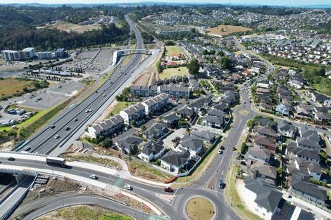 Photo of property in 109 Medallion Drive, Oteha, Auckland, 0632