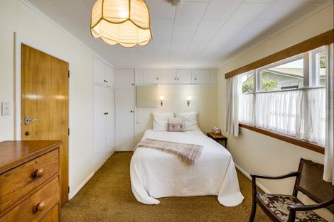 Photo of property in 36 Airini Road, Waimarama, Havelock North, 4294