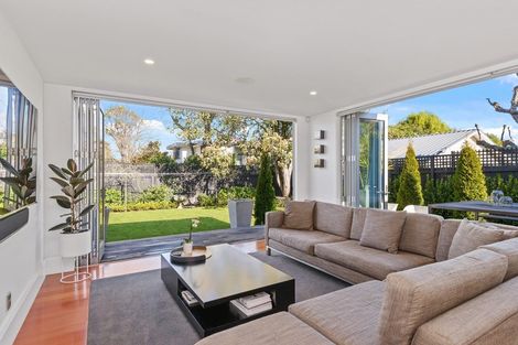 Photo of property in 102 Heaton Street, Merivale, Christchurch, 8052