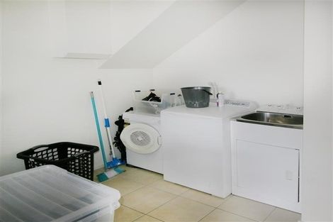 Photo of property in 49/22 Northcross Drive, Oteha, Auckland, 0632