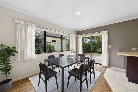 Photo of property in 71 Guildford Drive, Paraparaumu, 5032