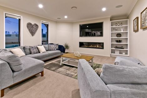 Photo of property in 13 Oak Valley Road, Dairy Flat, Albany, 0792