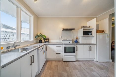 Photo of property in 86 Gibbons Street, Ebdentown, Upper Hutt, 5018