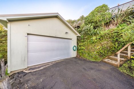 Photo of property in 40 Akatea Road, Korokoro, Lower Hutt, 5012