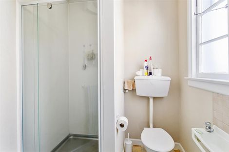 Photo of property in 53 Rhodes Street, Waimate, 7924