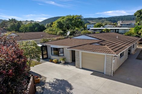 Photo of property in 6a Warrimoo Street, Paraparaumu, 5032