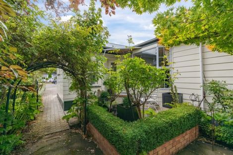 Photo of property in 17 Alpha Avenue, Strowan, Christchurch, 8052