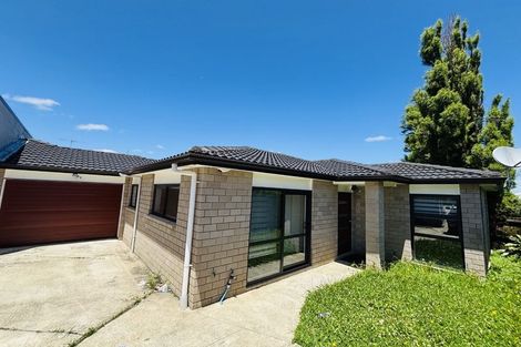 Photo of property in 7 Secretariat Place, Randwick Park, Auckland, 2105