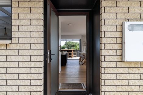 Photo of property in 10c Long Street, Raglan, 3225