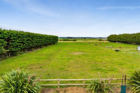Photo of property in 5883 Mountain Road, Normanby, Hawera, 4673